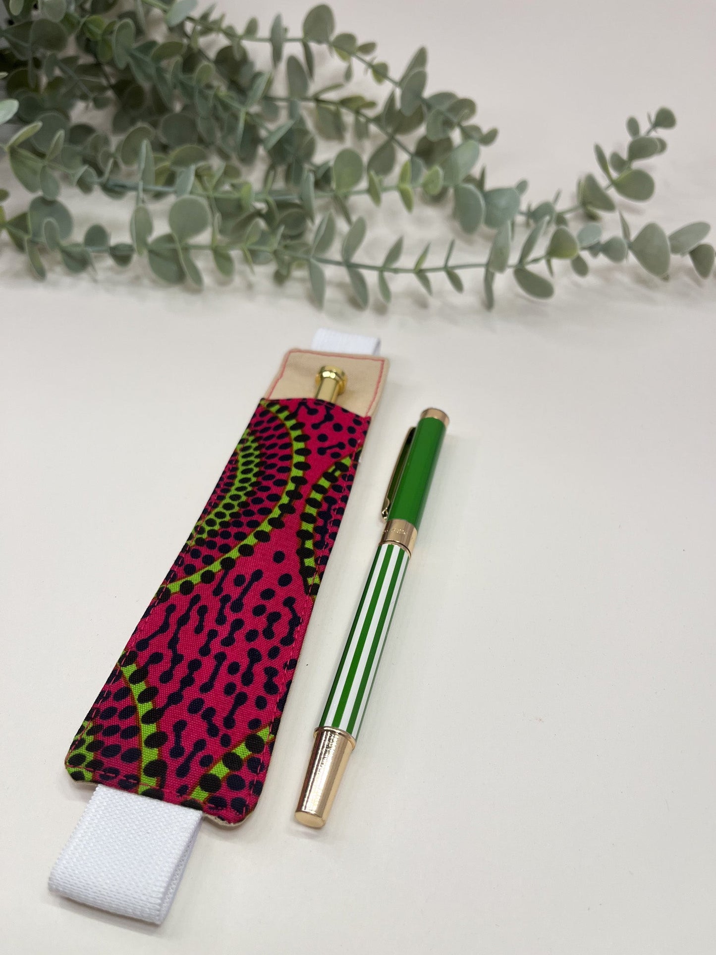 Pink Notebook Pen Holder (A5 Fit) - AmayiUK