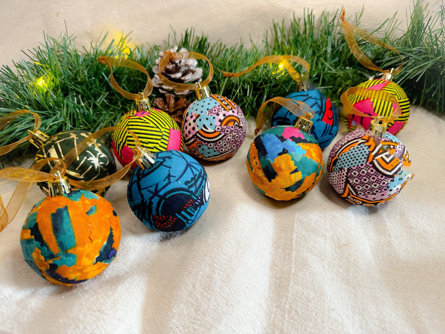 Print Christmas Baubles Blue - AmayiUK