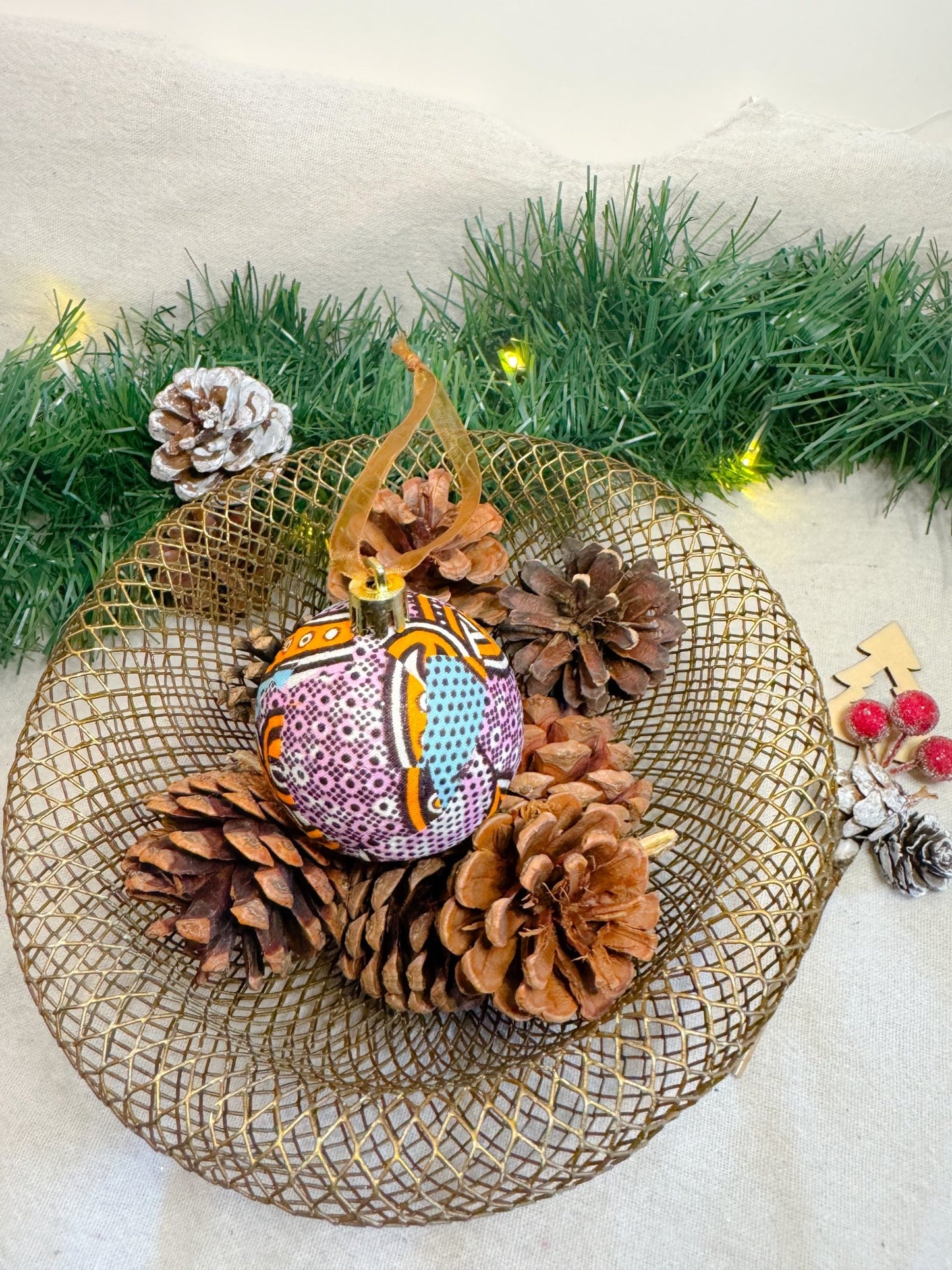 Print Christmas Baubles Pink - AmayiUK
